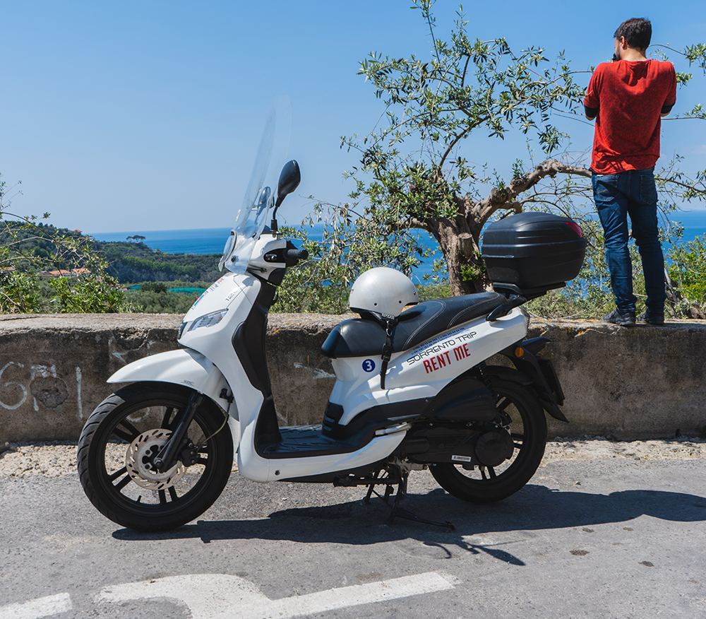 Noleggio scooter Nerano Penisola Sorrentina About Sorrento
