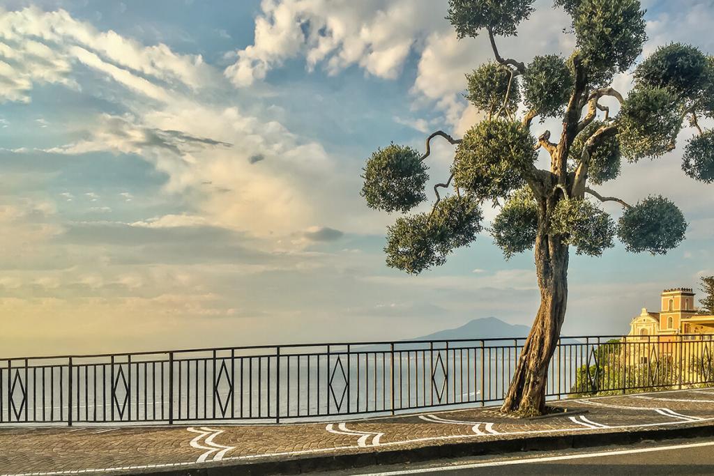 10 ottobre Vico Equense di Erminia Nobile - Calendario About Sorrento 2022