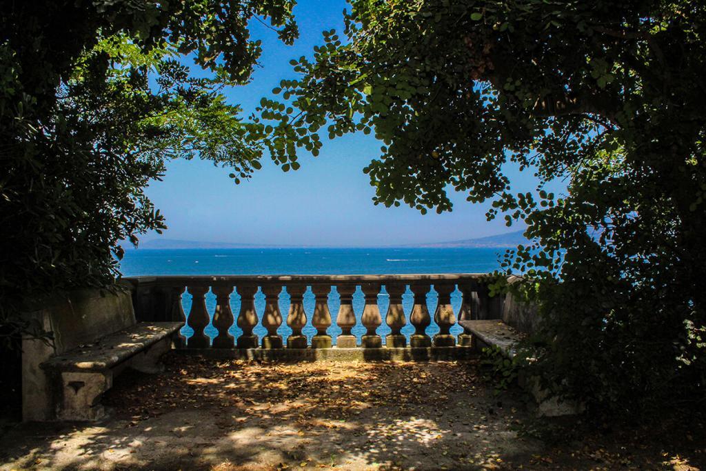 5 maggio Sant'Agnella di Annalisa Mazzarella Calendario About Sorrento 2022