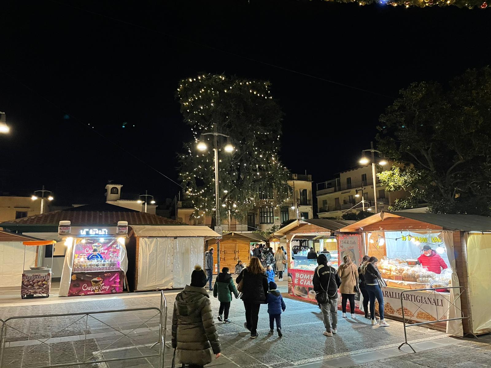 I mercatini di Natale 2021 a Sorrento in Piazza Veniero
