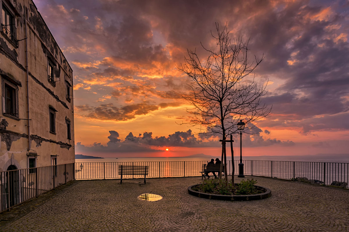 04- Calendario 2023 About Sorrento Aprile-Meta-di-Giovanna-Silvano-sfumature-primaverili---