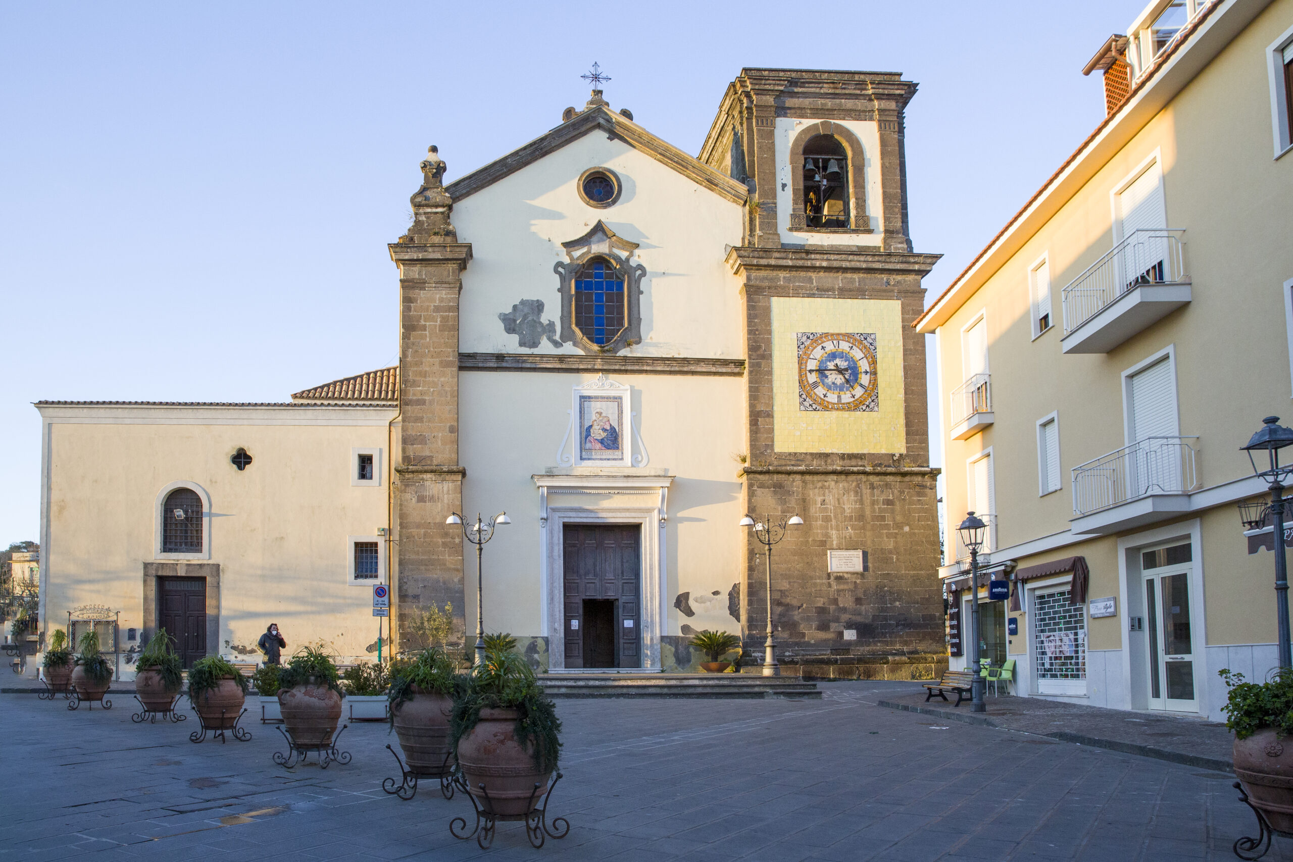 Sant’Agata sui Due Golfi e la sua Chiesa