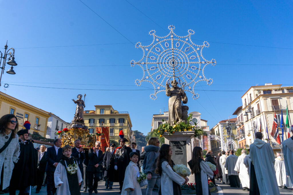 processione piazza tasso sorrento sant'antonino 2023 Gianna Smurro