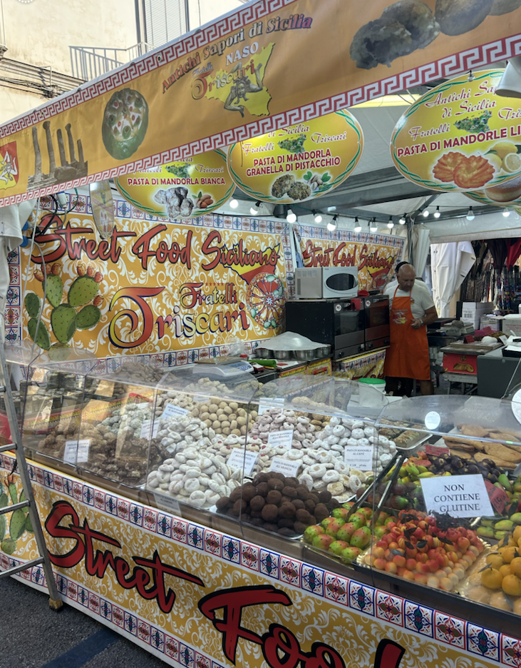 cannoli stand san michele festival piano di sorrento megan kesner mypovsorrento 2023