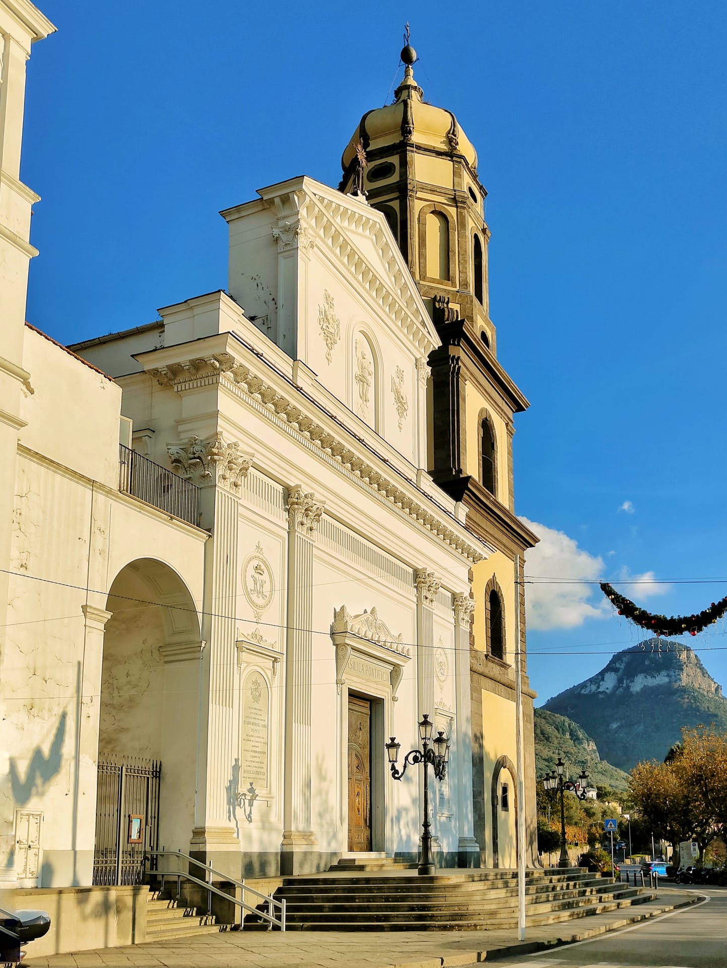 Natale a Meta: Christmas 2025 in Meta